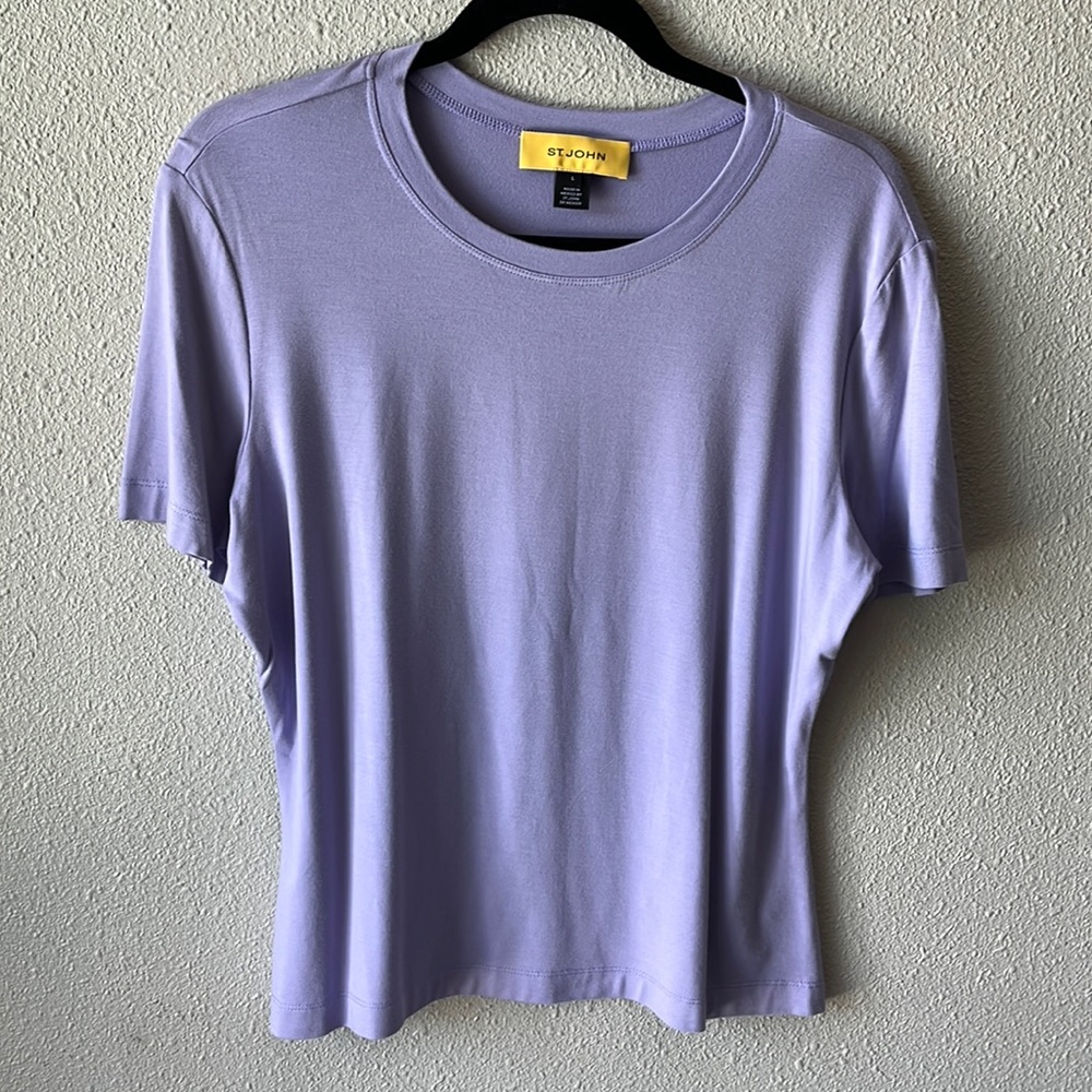 St. John scoop neck purple Tee size large